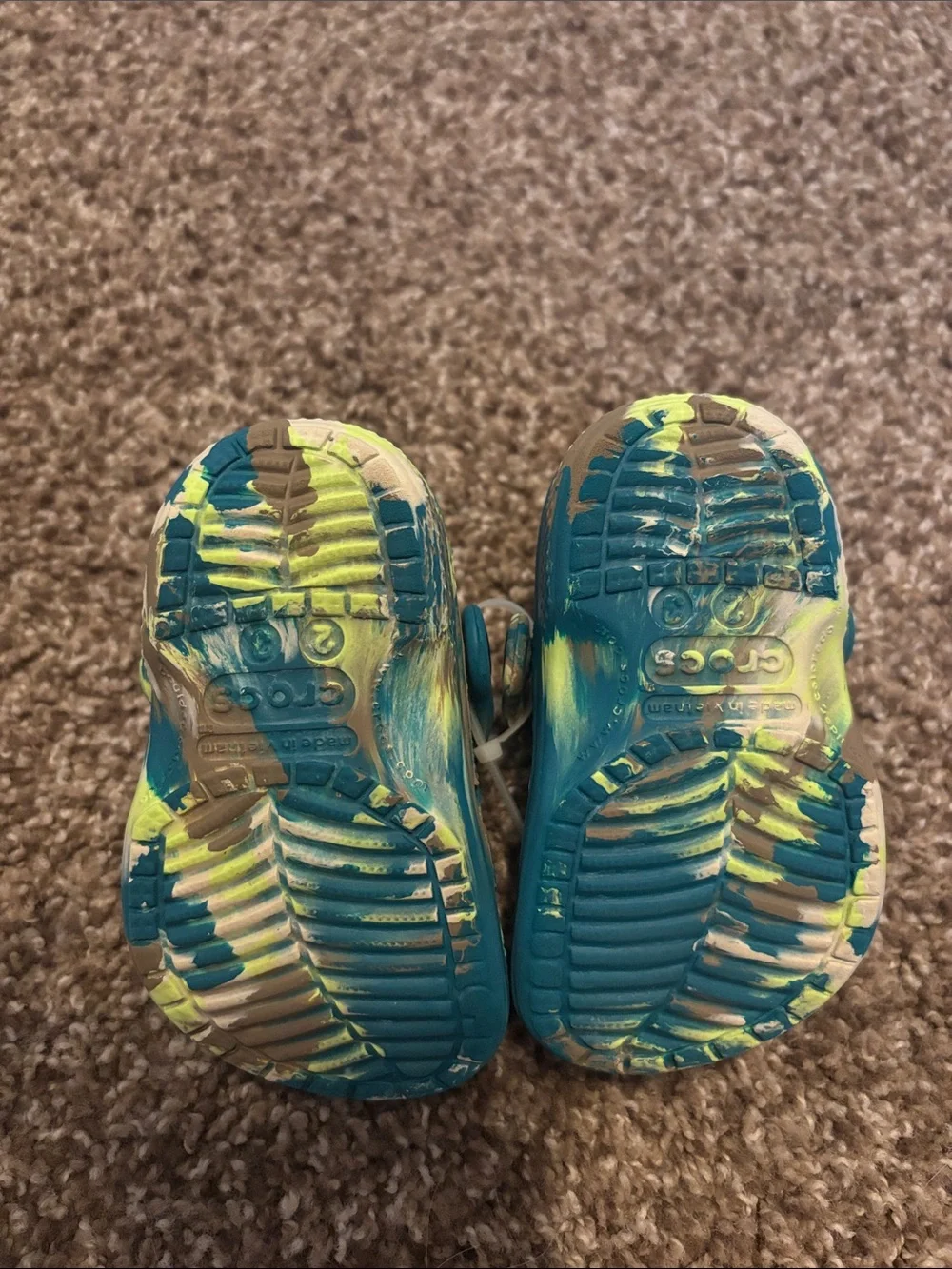 CROCS Kids Paint-Splash Clogs in Teal & Neon Yellow